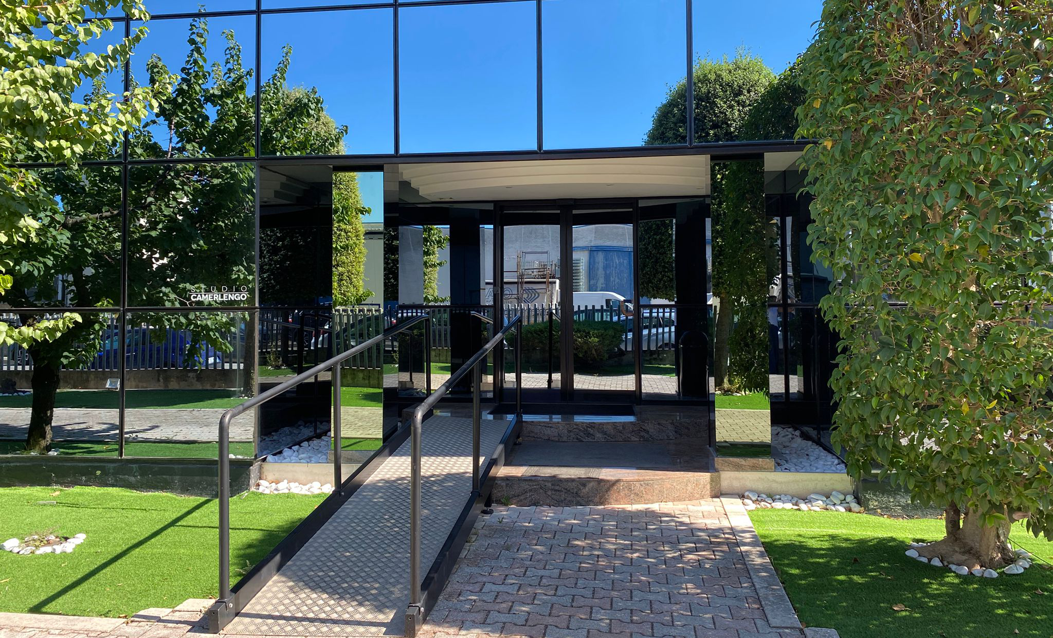 Ars Curandi centro medico con personale